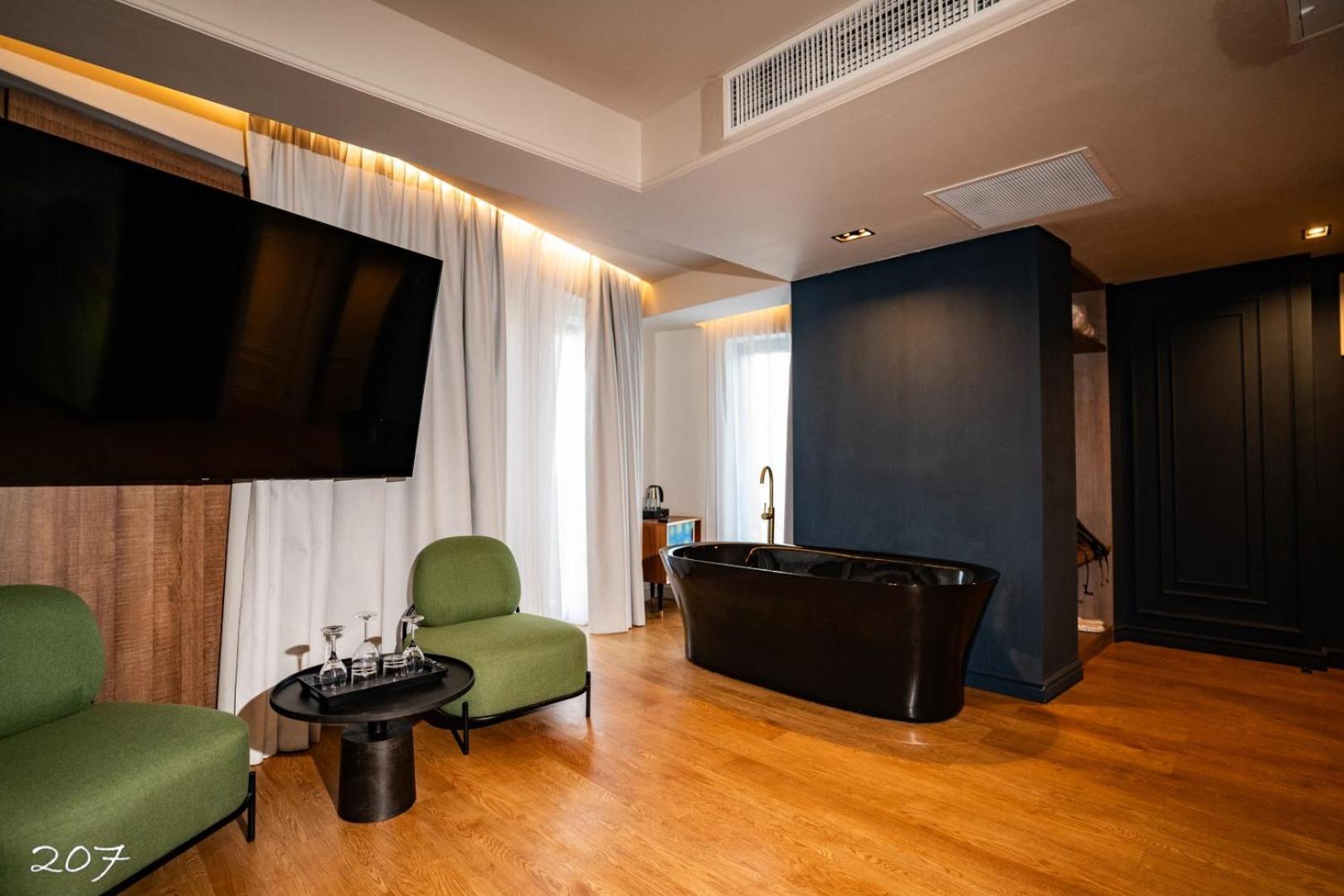 Cosmopolita Boutique Hotel Timişoara Extérieur photo