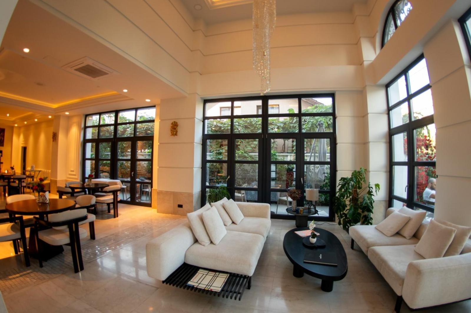 Cosmopolita Boutique Hotel Timişoara Extérieur photo